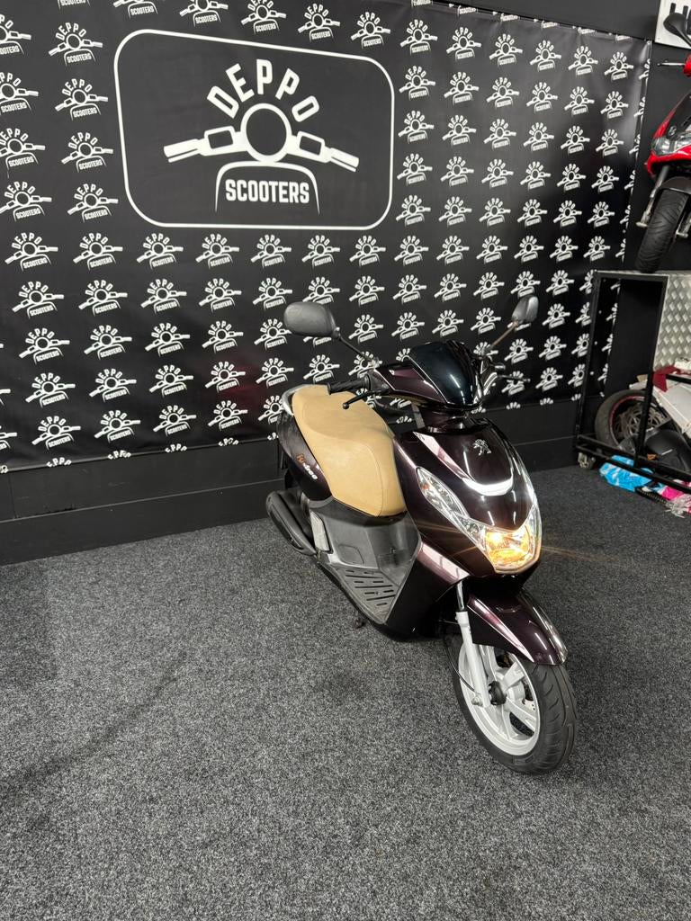 Peugeot kisbee EERSTE EIGENAAR, Fietsen en Brommers, Brommers | Peugeot, Ophalen, Overige modellen, Maximaal 45 km/u, 49 cc
