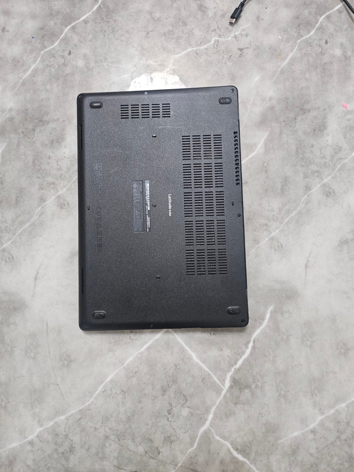 Dell Latitude 5490 - i5-8250U, 8GB RAM, 238GB SSD, 2 tot 3 Ghz, Qwerty, 8 GB, 14 inch