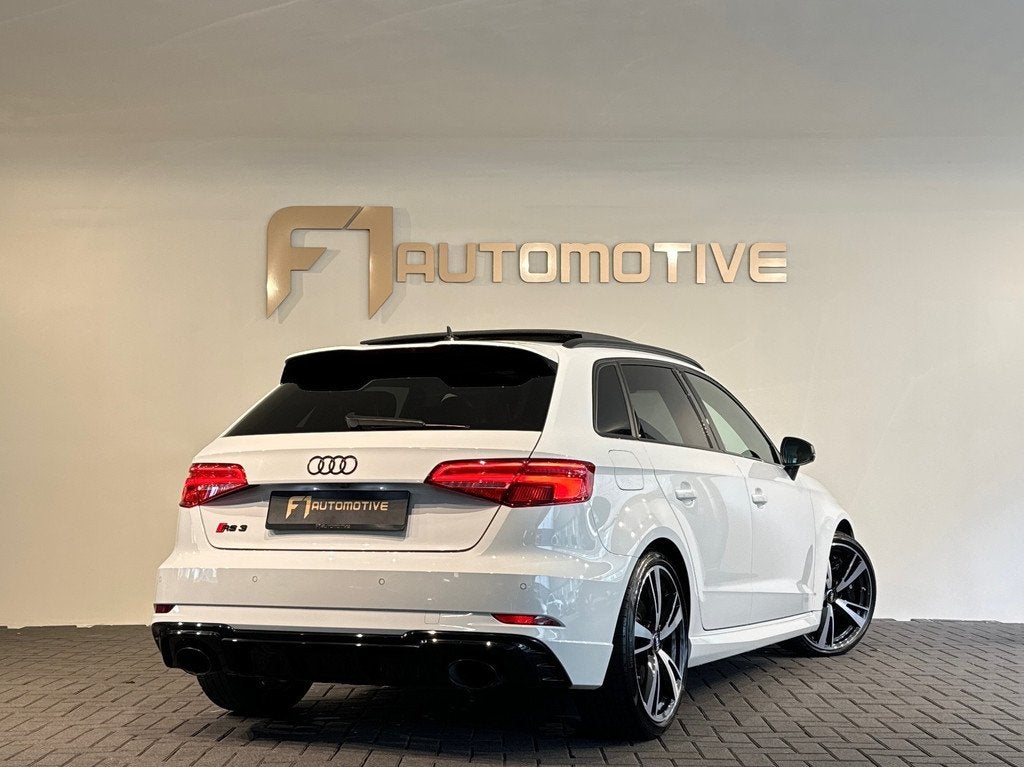 Audi RS3 Sportback 2.5 TFSI quattro Pano|Keyless|B&O|RS Seat, Auto's, Audi, Automaat, Gebruikt, RS3, Automatische klimaatregeling