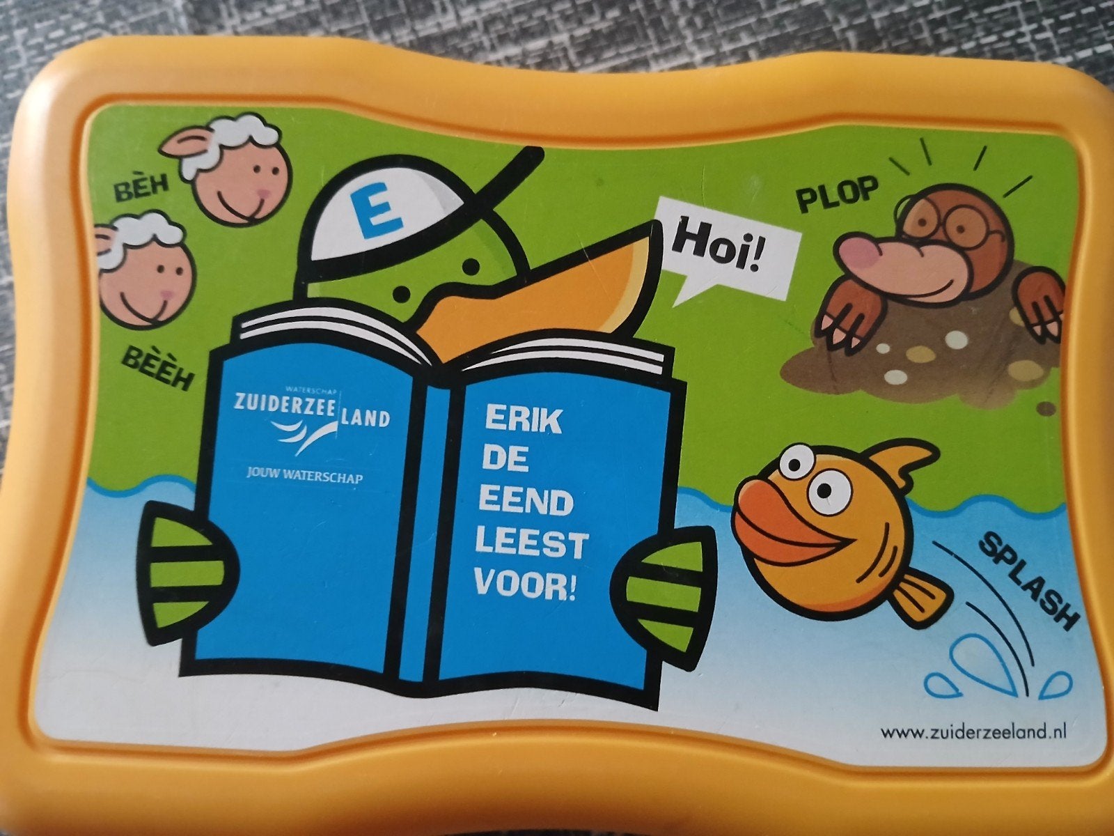 Vrolijke kinder broodtrommel., Ophalen, Kunststof, Zo goed als nieuw, Meerkleurig