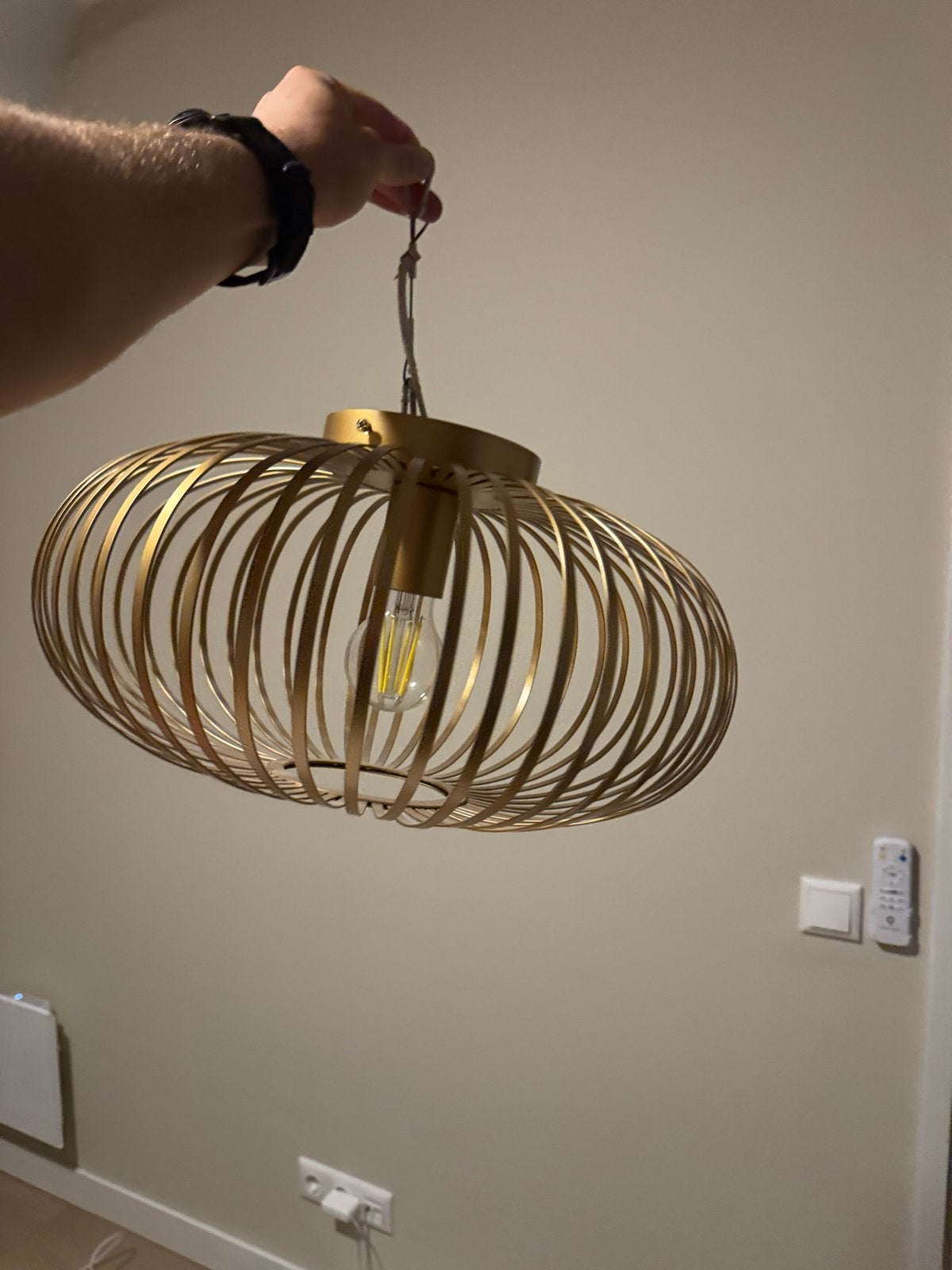 Goud metalen hanglamp - Modern design met fitting,, Ophalen of Verzenden, Nieuw, Metaal, E27 (groot)