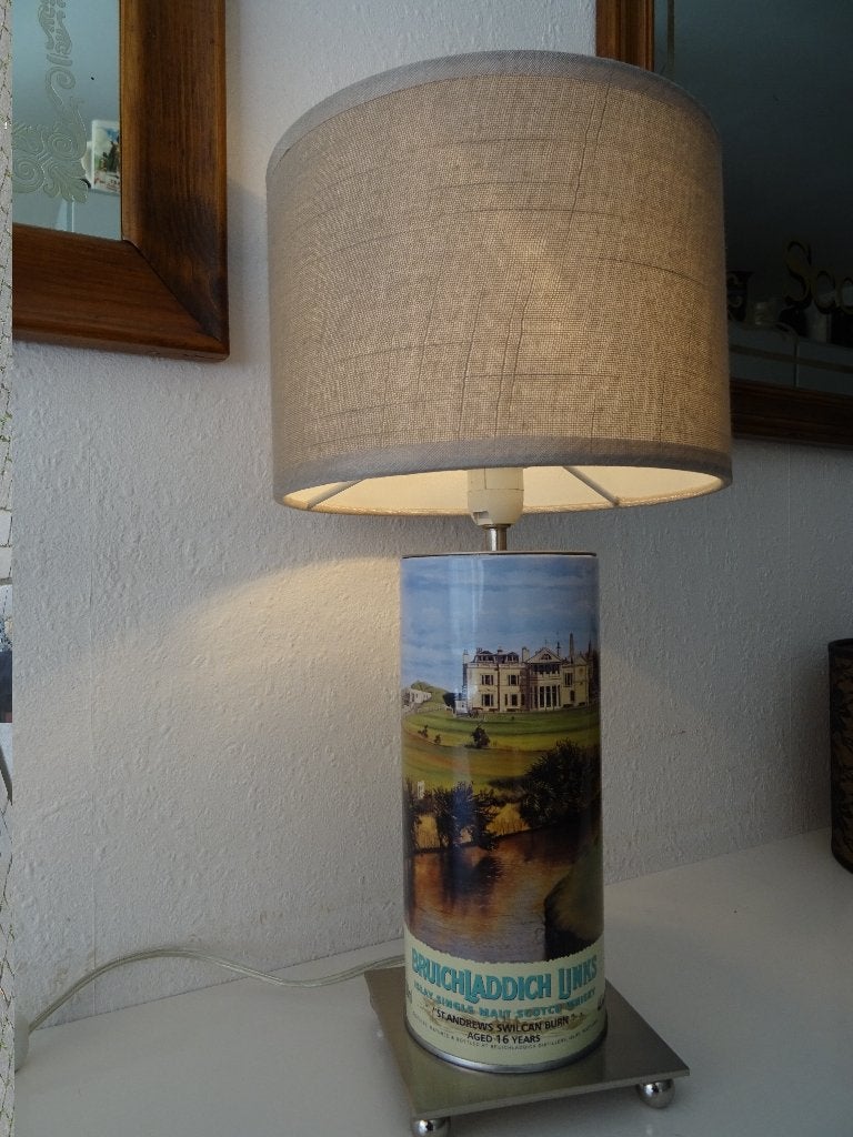 Unieke whisky schemerlamp voor de echte golfliefhebber., Gebruikt, Overige merken, Met schakelaar, Meerkleurig