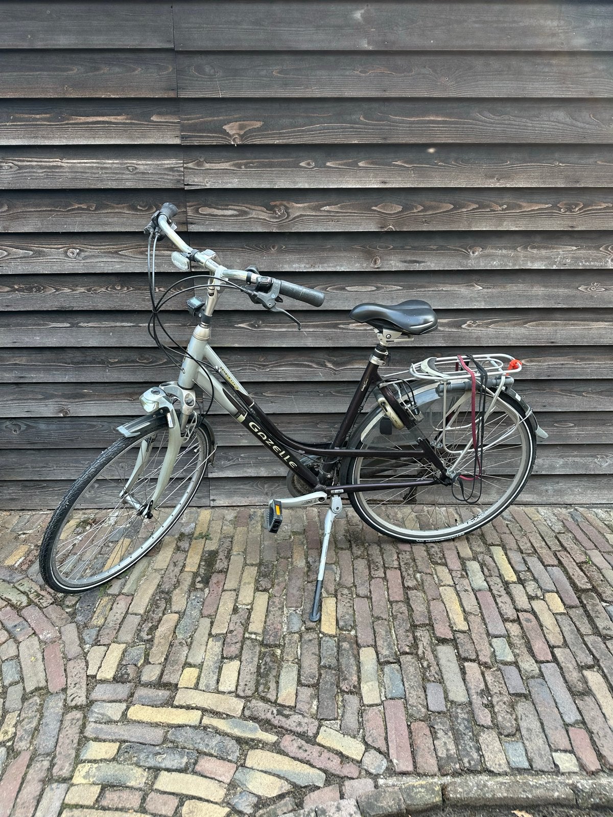 Gazelle Genève Deore D53 - Opknapbeurt Nodig, Fietsen en Brommers, Fietsen | Dames | Damesfietsen, Ophalen, Velgrem, Versnellingen