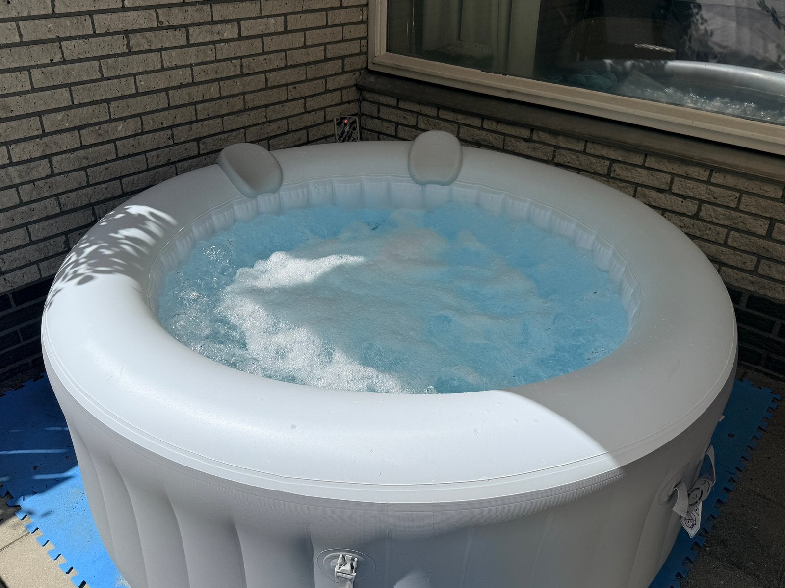 Lay-Z Spa st. Lucia opblaasbare jacuzzi, Tuin en Terras, Bubbelbaden en Hottubs, Ophalen, Gebruikt, Pomp, Opblaasbaar