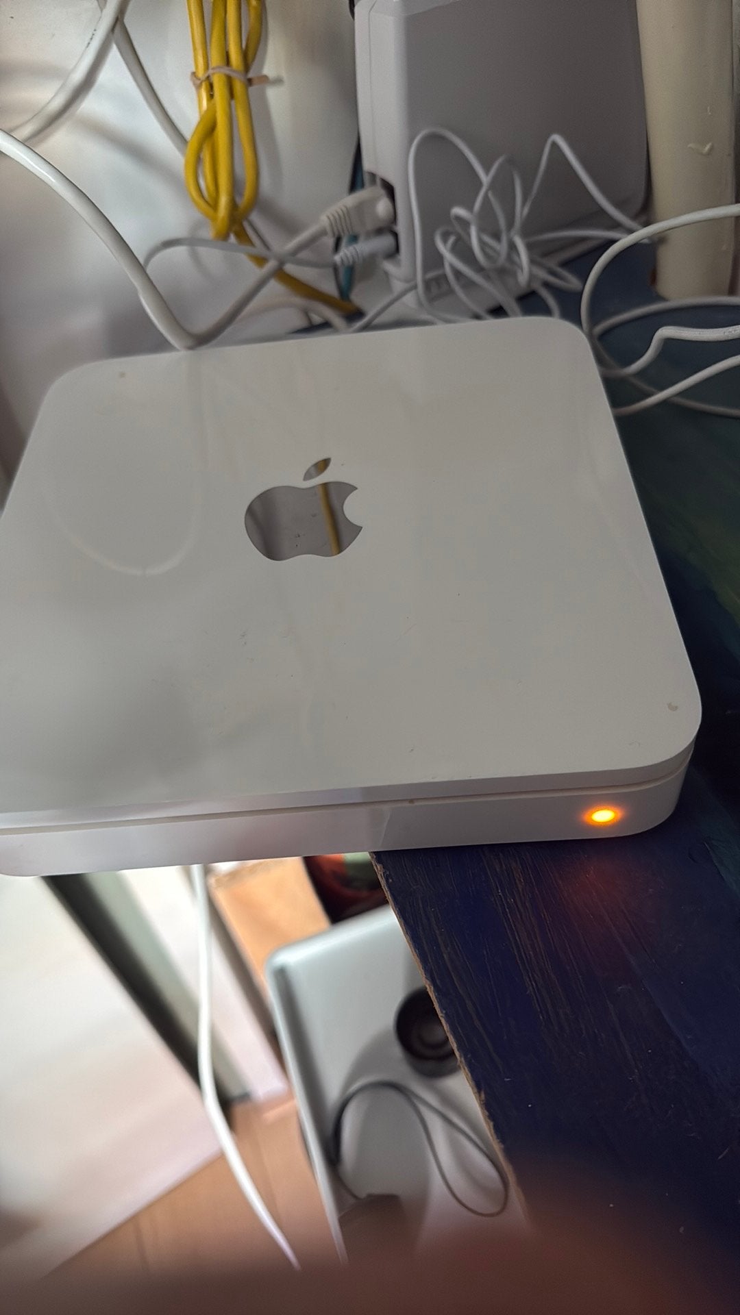 Airport Time Capsule, Ophalen, Zo goed als nieuw