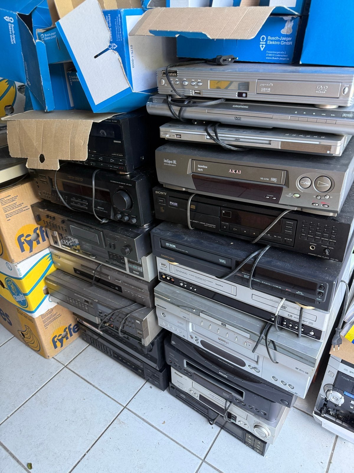 Grote partij vintage elektronica - 50 stuks, Hobby en Vrije tijd, Elektronica-componenten, Ophalen of Verzenden, Gebruikt