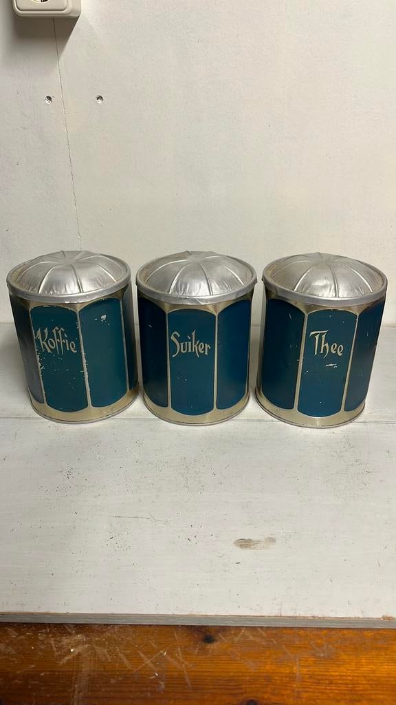 3 stuks antieke aluminium voorraad bussen koffie - thee en s, Ophalen of Verzenden, Gebruikt, Koffie
