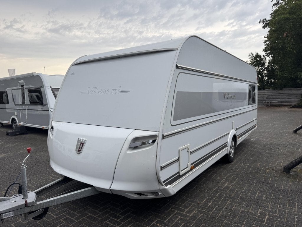 Tabbert Vivaldi 560 TD 2017 | Airco | Mover, Caravans en Kamperen, Caravans, Rondzit, Tabbert, Schokbreker, Bedrijf