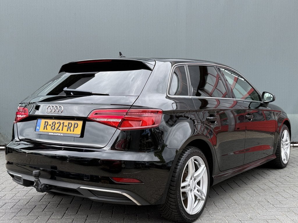 Audi A3 Sportback BWJ 2020 40 e-tron 225 PK Advance Sport TR, Auto's, Audi, 8 kWh, Gebruikt, 4 cilinders, Leder en Stof