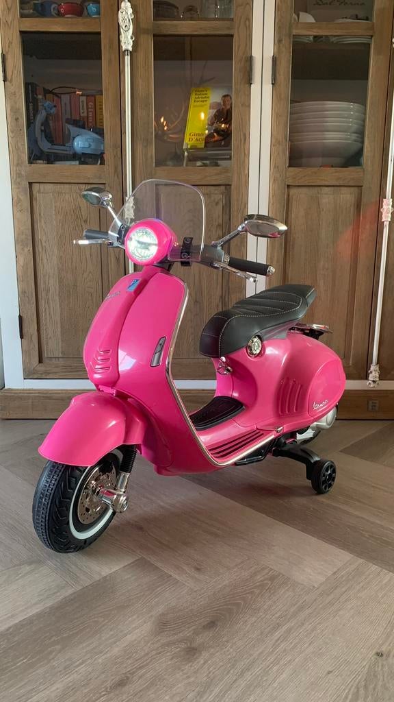 Electrische Vespa kinder Scooter, Ophalen, Zo goed als nieuw