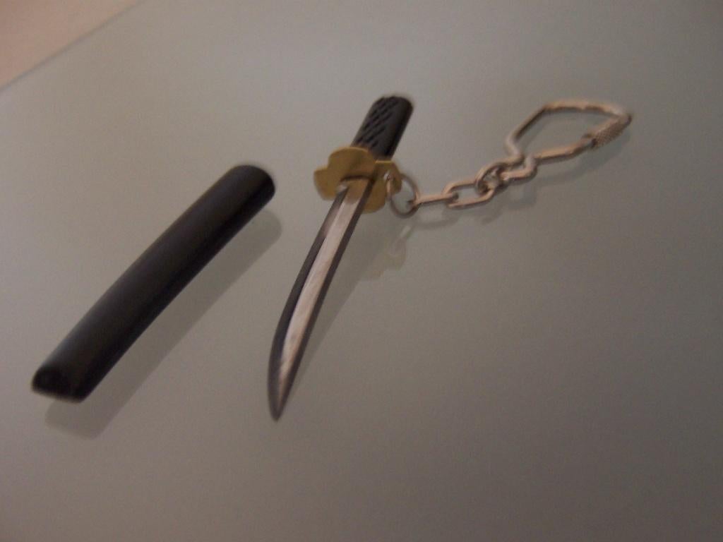 mini katana / zwaard sleutelhanger (kyokushin aikido kendo), Maat XS of kleiner, Ophalen of Verzenden, Nieuw, Overige
