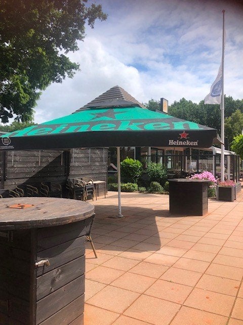 Heineken horeca parasol 5x5 meter, Ophalen, Gebruikt, Waterdicht, Stokparasol