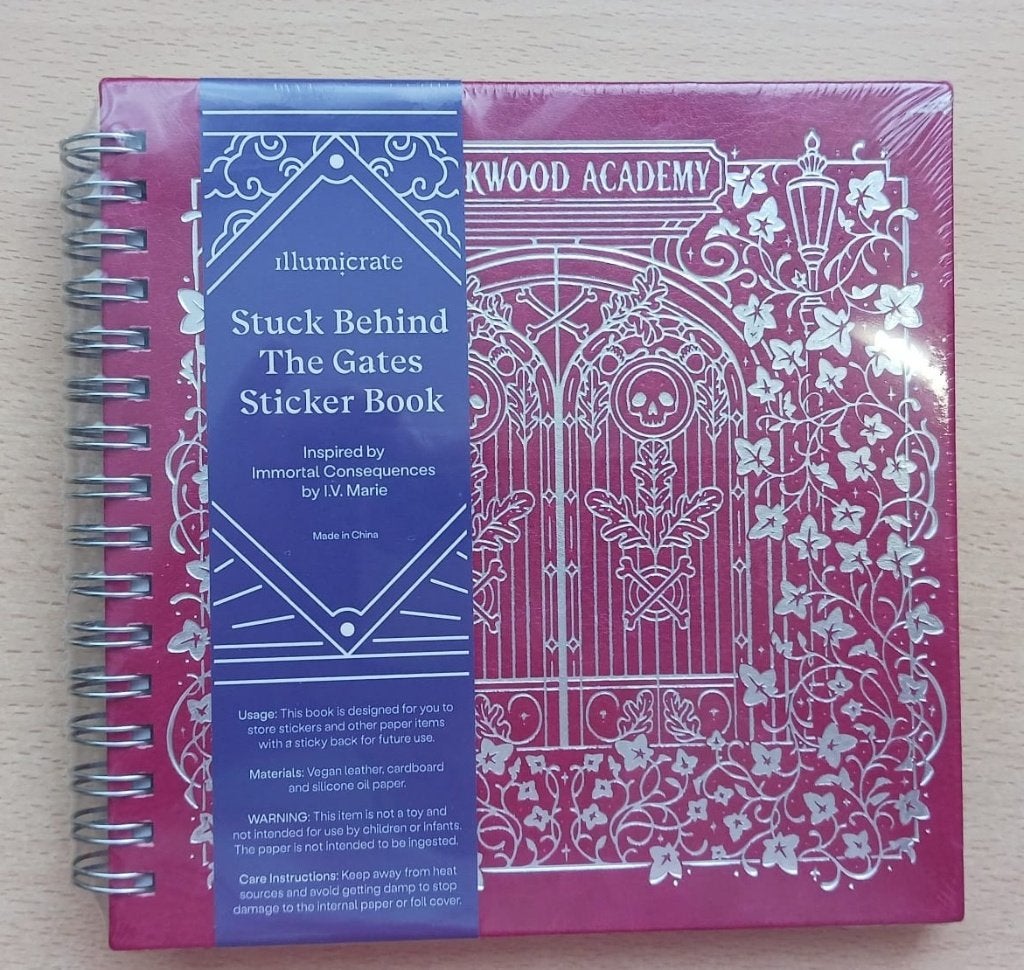 Illumicrate "Stuck Behind The Gates" stickerboek NIEUW, Ophalen of Verzenden, Nieuw