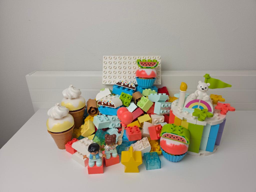 LEGO Duplo Creatief verjaardagsfeest * 200 onderdelen! *, Overige thema's, Compleet, Ophalen of Verzenden, Zo goed als nieuw