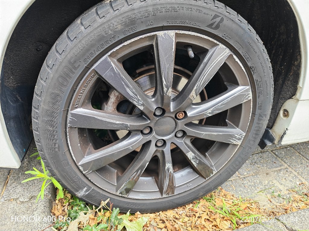 Gebruikte Bridgestone zomerbanden met velgen - 215/45R17, Ophalen, Banden en Velgen, 17 inch, Personenwagen