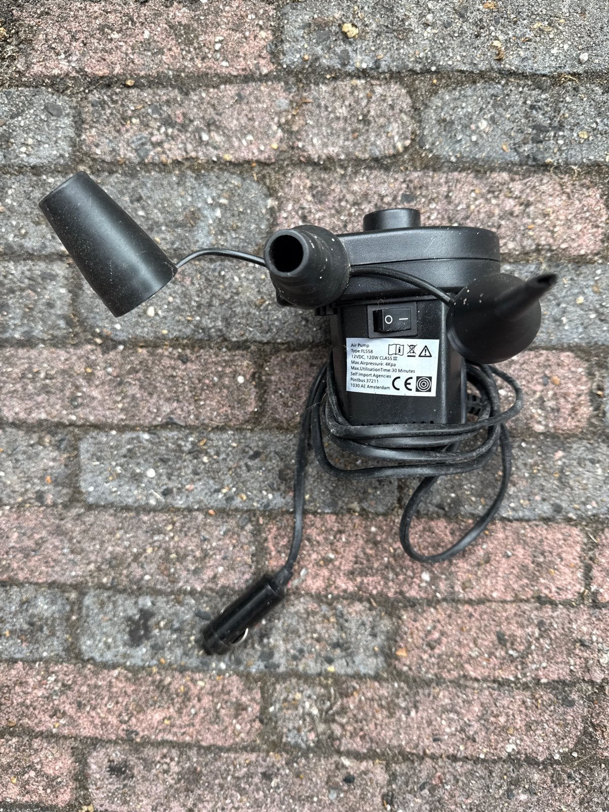 Elektrische pomp (via sigarettenaansteker) 12 V, Ophalen, Gebruikt, Elektrisch