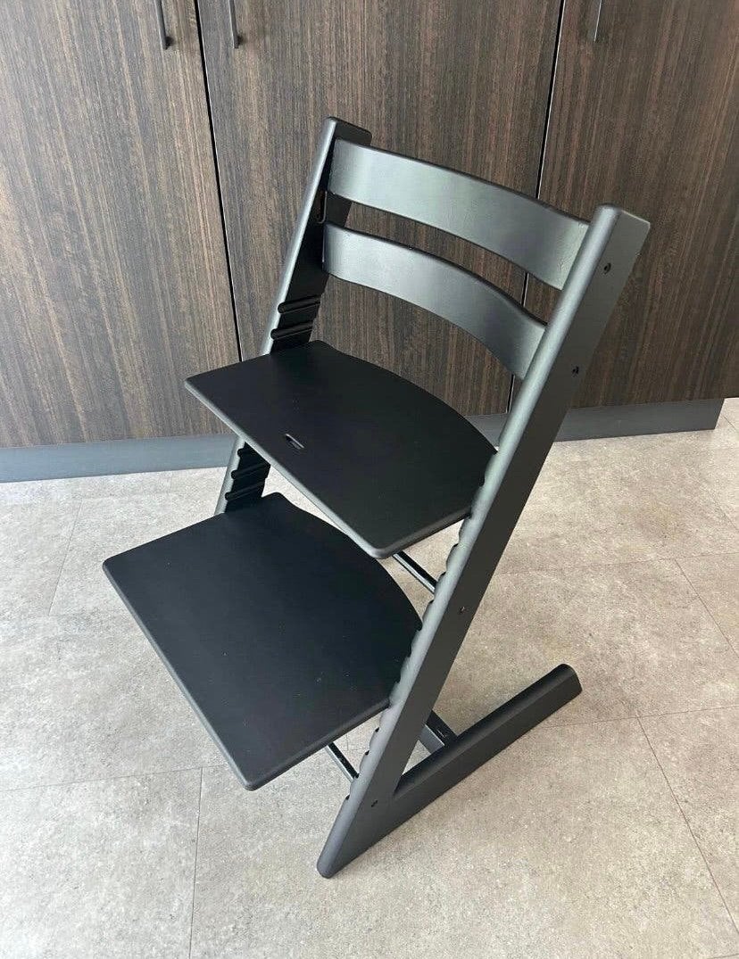Stokke Tripp Trapp | Zwart | Nieuw model | Topstaat | 2 x, Kinderen en Baby's, Kinderstoelen, Ophalen, Zo goed als nieuw, Meegroeistoel