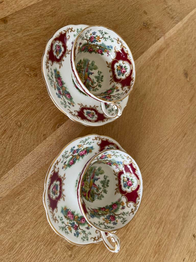 Set van 2 Coalport "Indian Tree" theekopjes met schotels, Antiek en Kunst, Ophalen