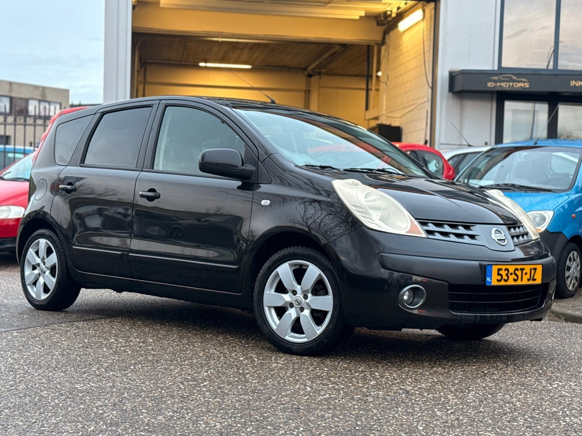 Nissan Note 1.4 First Note nap apk cruise Trekhaak, Auto's, Voorwielaandrijving, 4 cilinders, Zwart, Origineel Nederlands