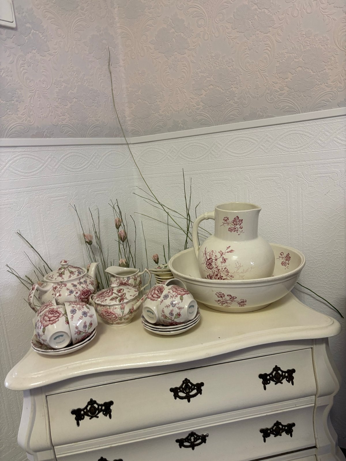 Vintage theeservies met rozenmotief en waskomset, Antiek en Kunst, Ophalen of Verzenden