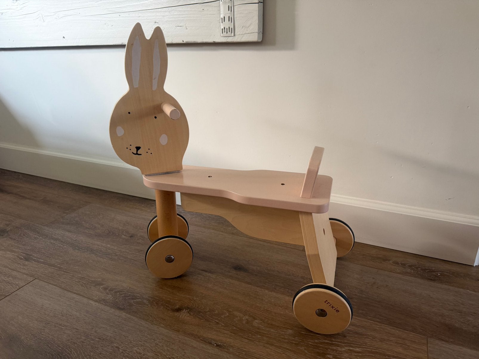 Trixie loopfiets Mevrouw Konijn, Ophalen, Zo goed als nieuw