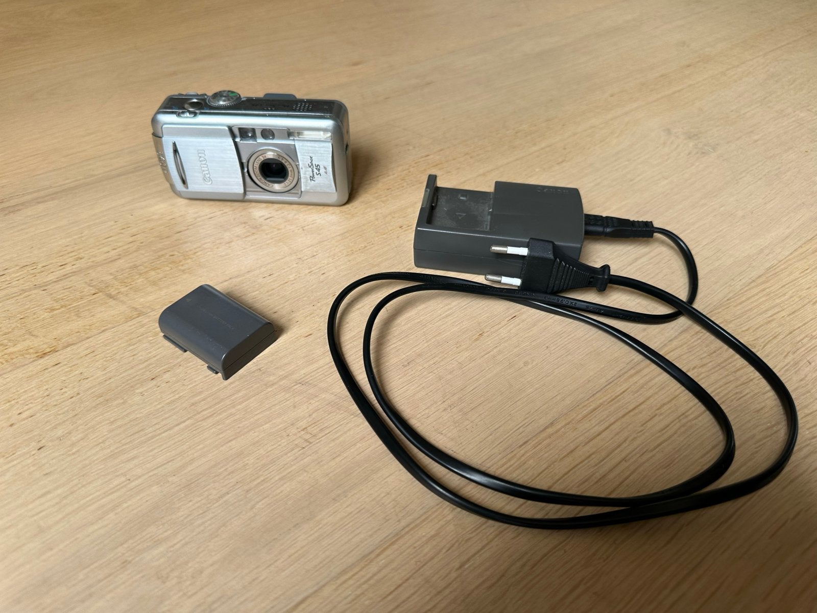 Canon PowerShot S45, Gebruikt, Canon, Oplader, 4 megapixels