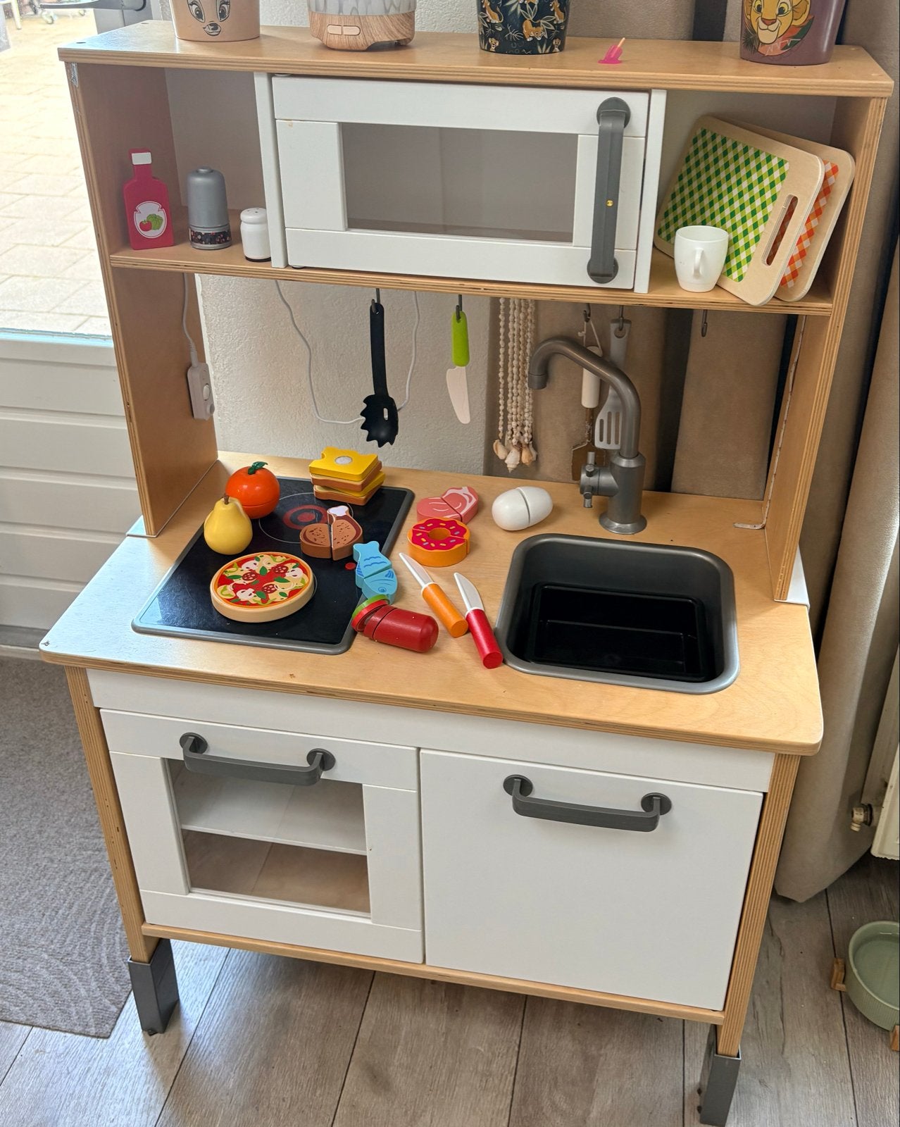 IKEA Speelkeuken met accessoires en werkende kookplaat, Ophalen, Zo goed als nieuw, Hout, Speelkeuken