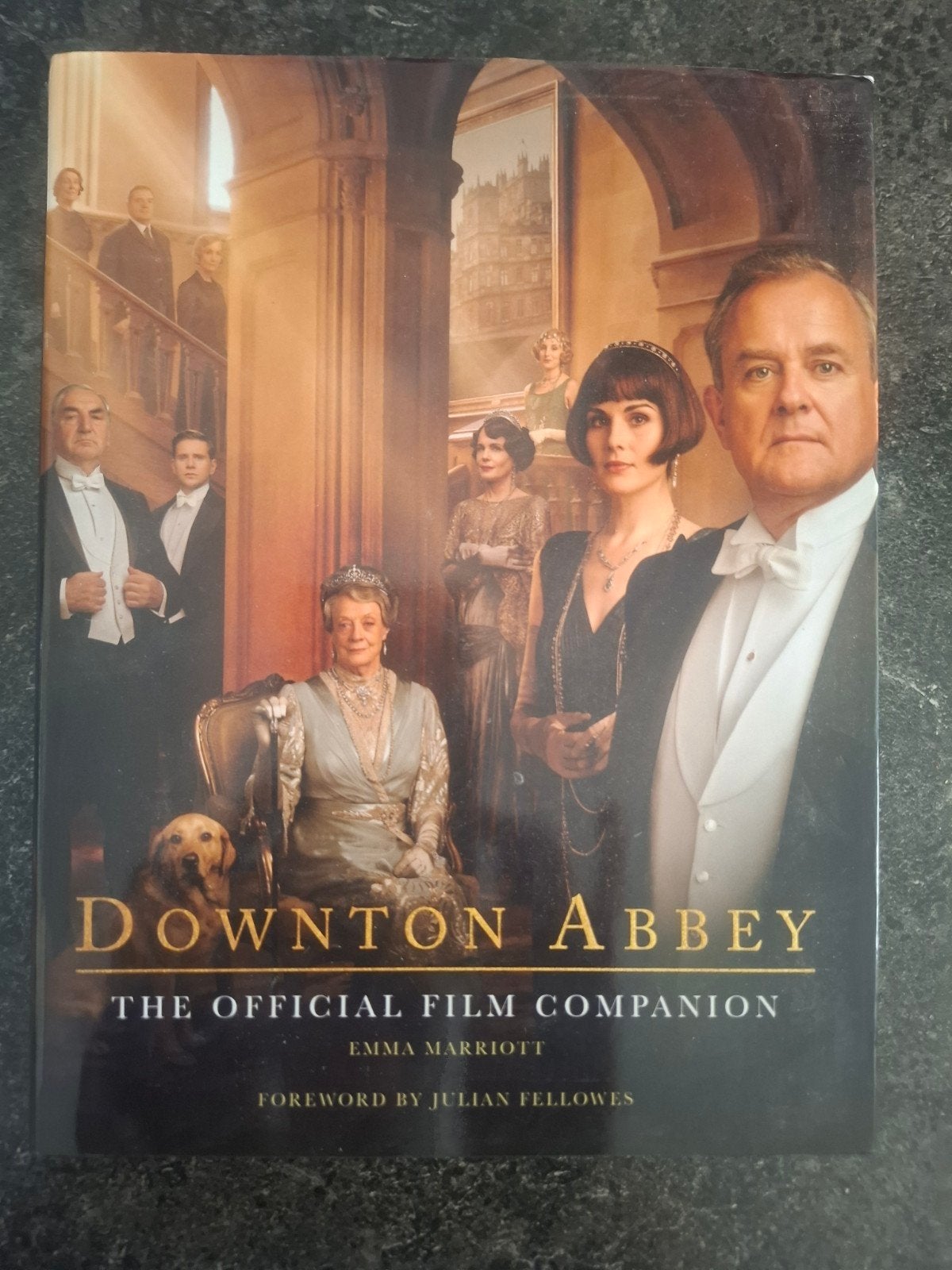 Downton Abbey: The Official Film Companion - Emma Marriott, Ophalen of Verzenden, Zo goed als nieuw, Emma Marriott, Filmspecifiek