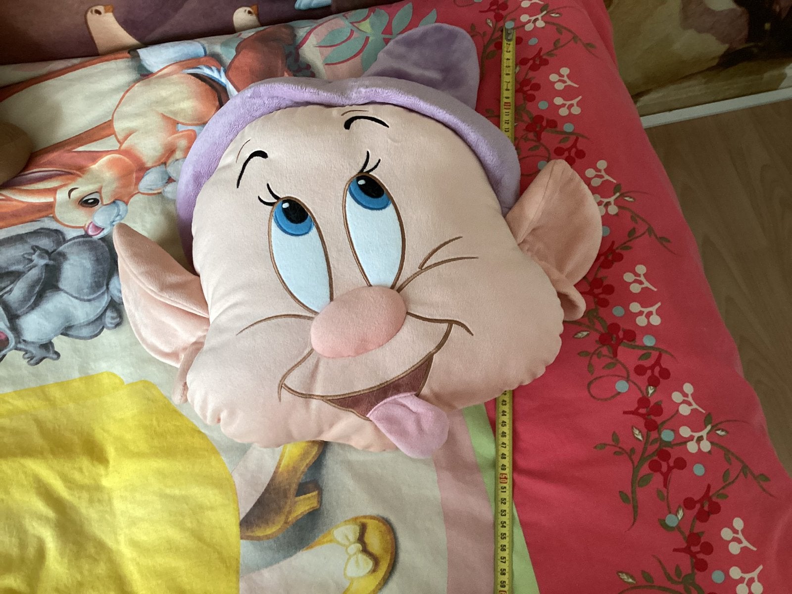 Disneyland groot dopey kussen, Ophalen of Verzenden, Overige figuren, Zo goed als nieuw, Knuffel