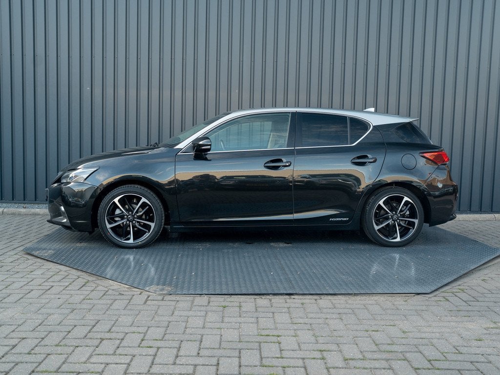 Lexus CT 200h Business Line Pro | Camera | Stoelverwarming |, Auto's, Lexus, 12 maanden, 136 pk, Gebruikt, 4 cilinders
