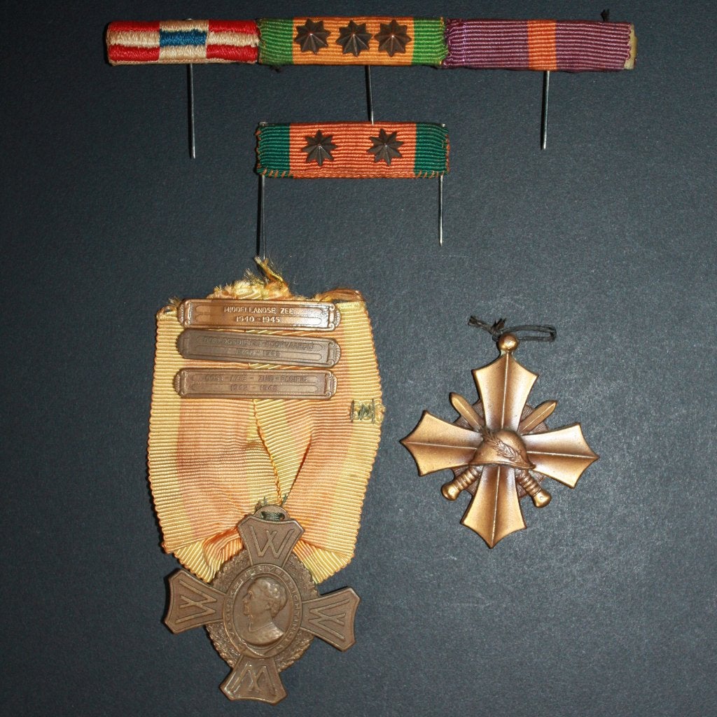 Setje medailles en batons WO II, Verzamelen, Militaria | Tweede Wereldoorlog, Verzenden, Marine, Nederland, Lintje, Medaille of Wings