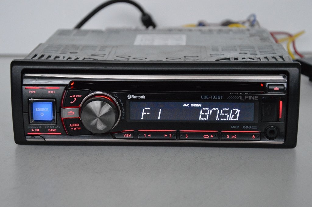 ALPINE  CDE-133BT  MP3  AUX  USB  BLUETOOTH, Auto diversen, Ophalen of Verzenden, Zo goed als nieuw