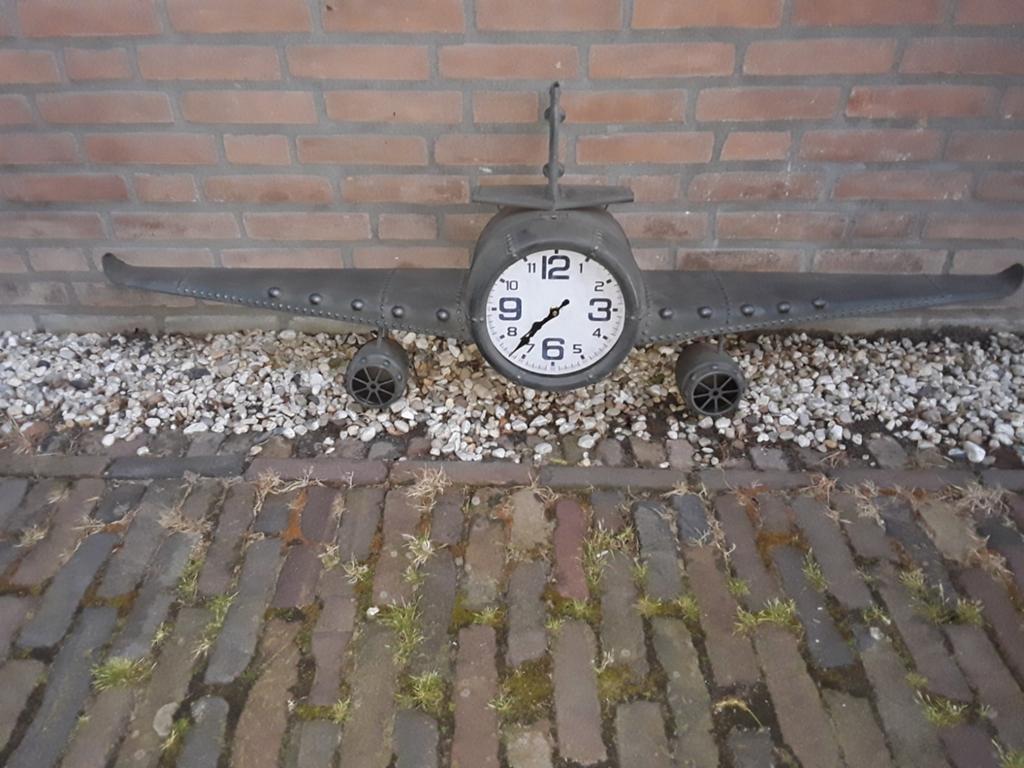 Vliegtuig klok. 145 cm breed, Verzamelen, Ophalen