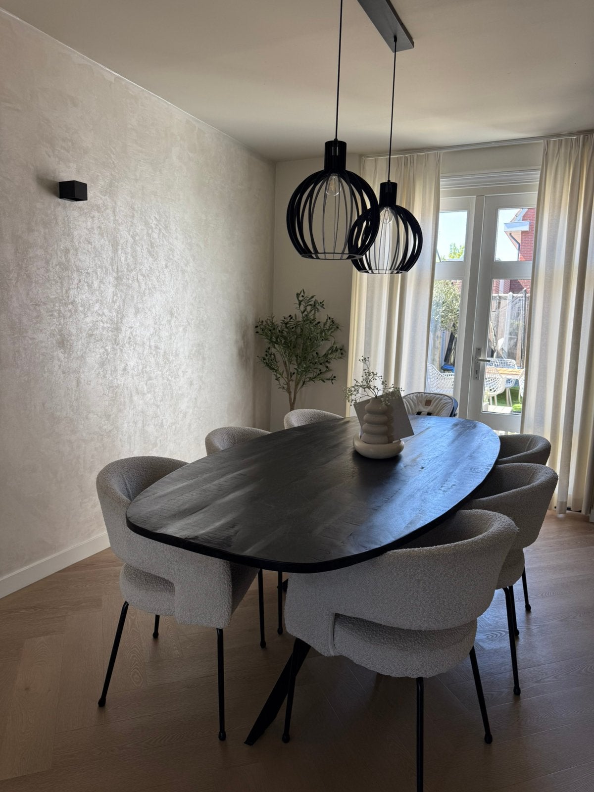 Ovale eettafel, 100 tot 150 cm, 200 cm of meer, Ophalen of Verzenden, Zo goed als nieuw