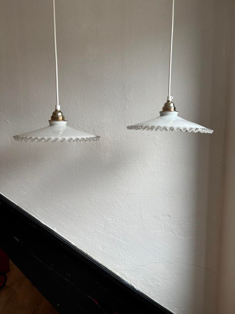 Vintage 2 set Franse wit melkglas glazen kartel hanglamp, Ophalen of Verzenden, Zo goed als nieuw, Glas, Minder dan 50 cm