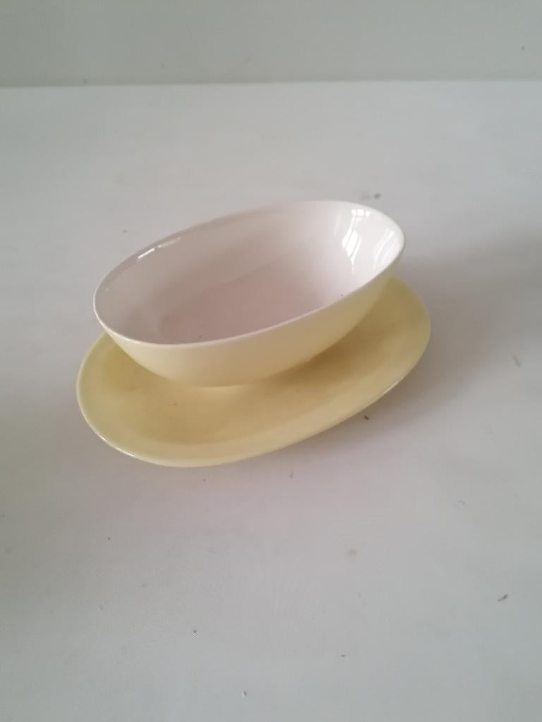 regout pastel gele sauskom, Antiek en Kunst, Antiek | Servies los, Ophalen of Verzenden