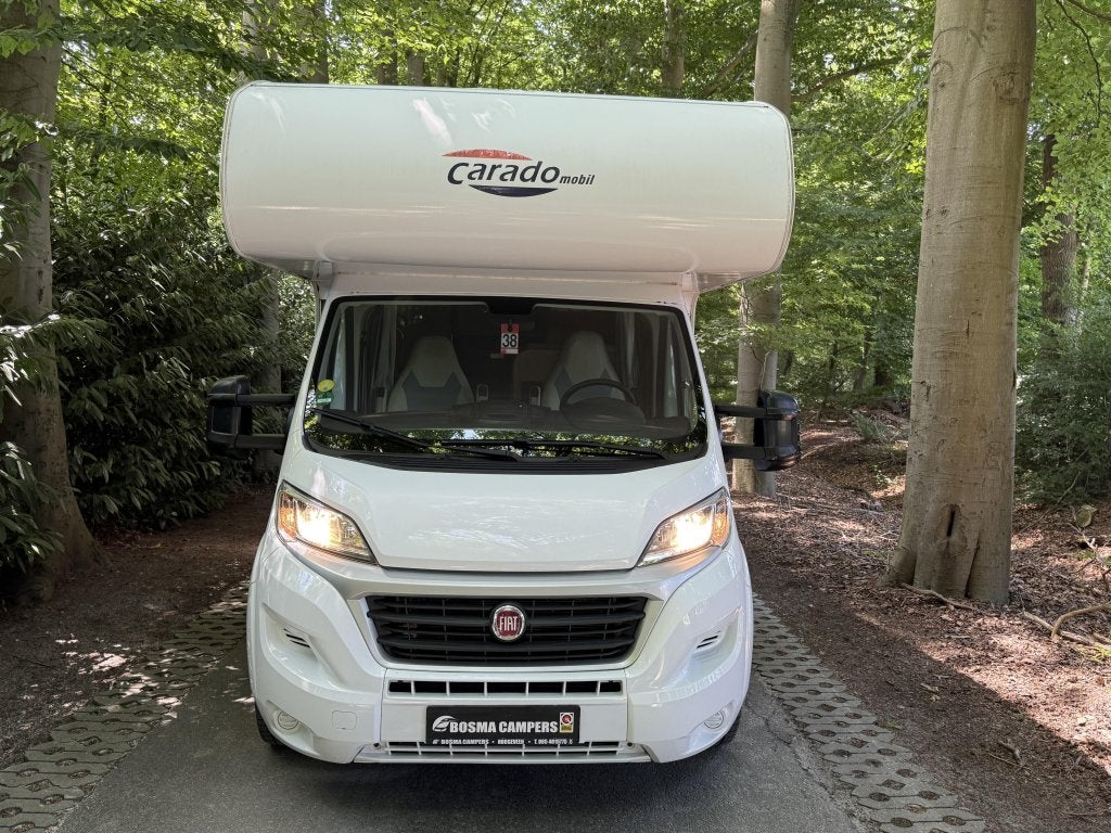 Carado A 700 Alkoof 77000 km Airco Levelsysteem 6 persoons, Caravans en Kamperen, Campers, Standaard zit, Alkoof, Ringverwarming