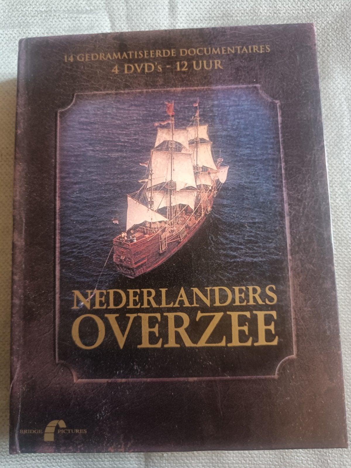Nederlanders Overzee - 4 DVD Boxset - Documentaire, Inclusief doosje, Alle leeftijden, Nederlands, Zo goed als nieuw