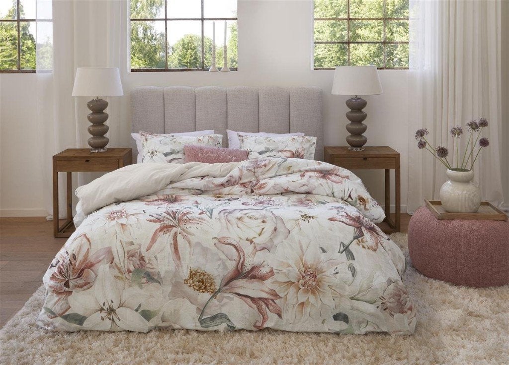Dekbedovertrek Lily Love van Rivièra Maison 2-pers  -50%, Huis en Inrichting, Dekbedovertrek, Ophalen of Verzenden, Roze, Nieuw