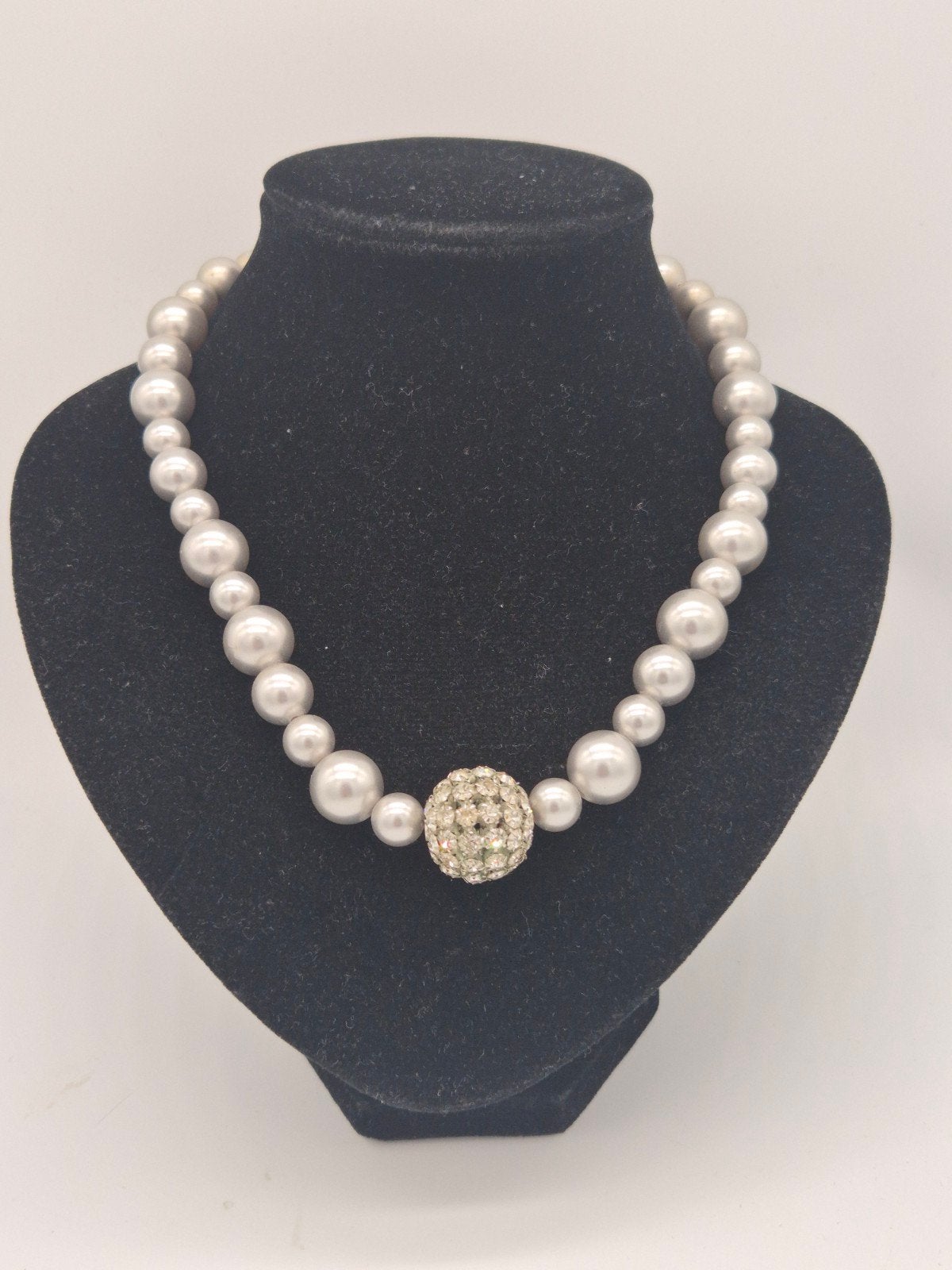 Mooie parelketting met zilveren sluiting 925 Atelier MHH, Sieraden, Tassen en Uiterlijk, Kettingen, Verzenden, Gebruikt, Grijs