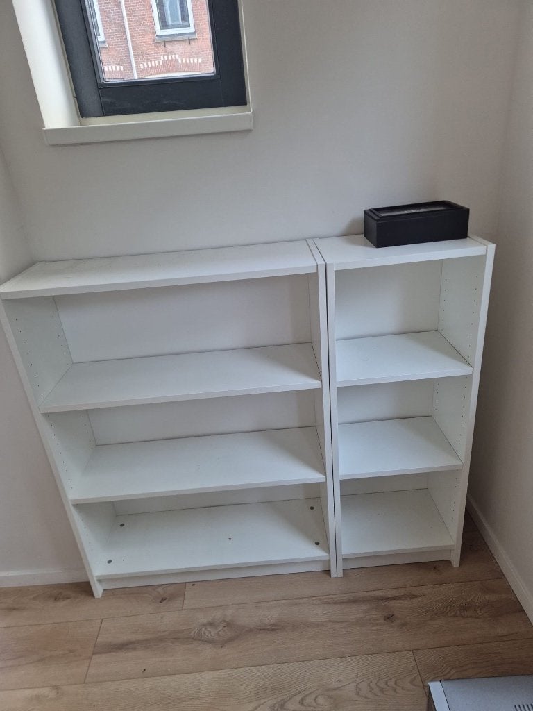 Twee ikea Billy kasten. Alleen 30 juli gratis af te halen, Ophalen, Met plank(en), Gebruikt, 50 tot 100 cm