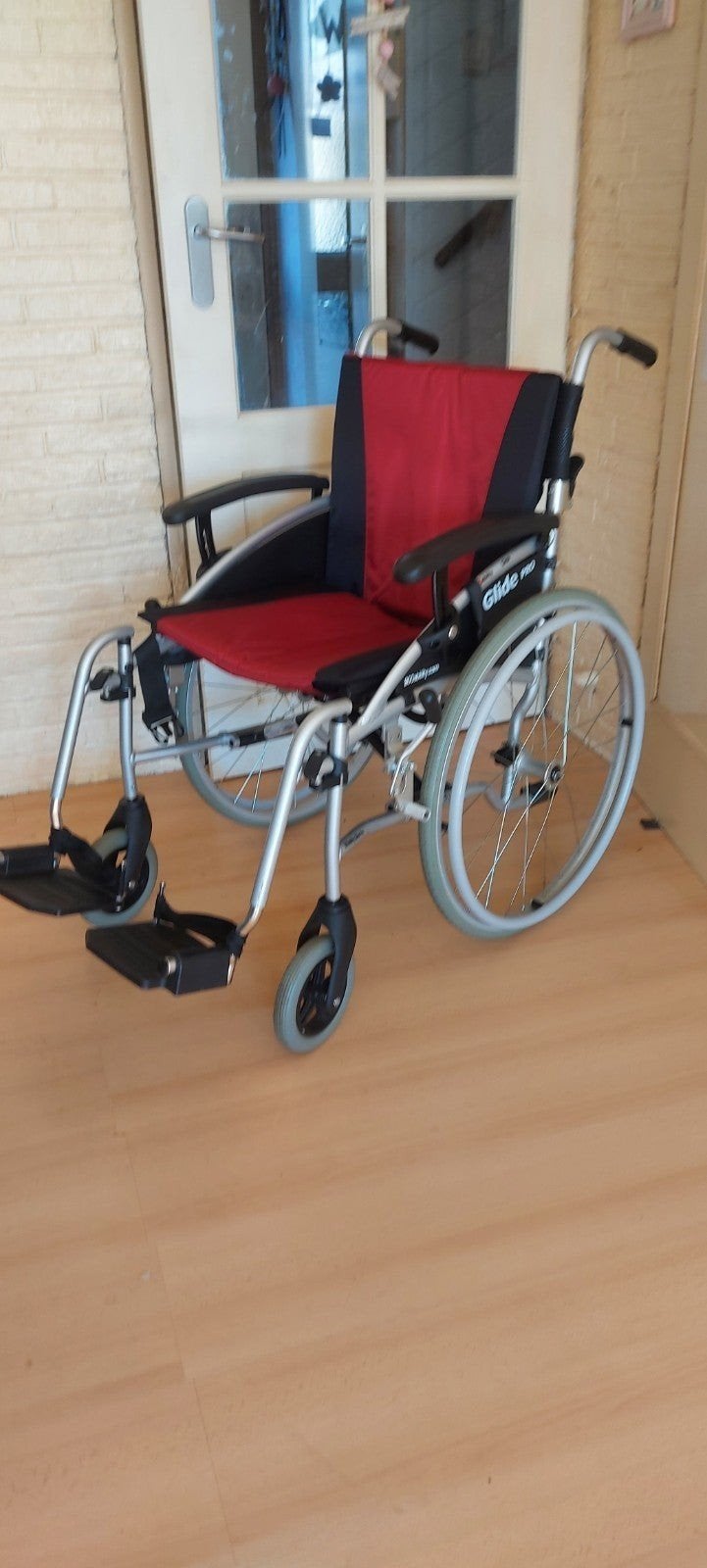 g lite  pro  en G logic lichtgewicht rolstoel vanaf l, Ophalen of Verzenden, Zo goed als nieuw, Duwrolstoel