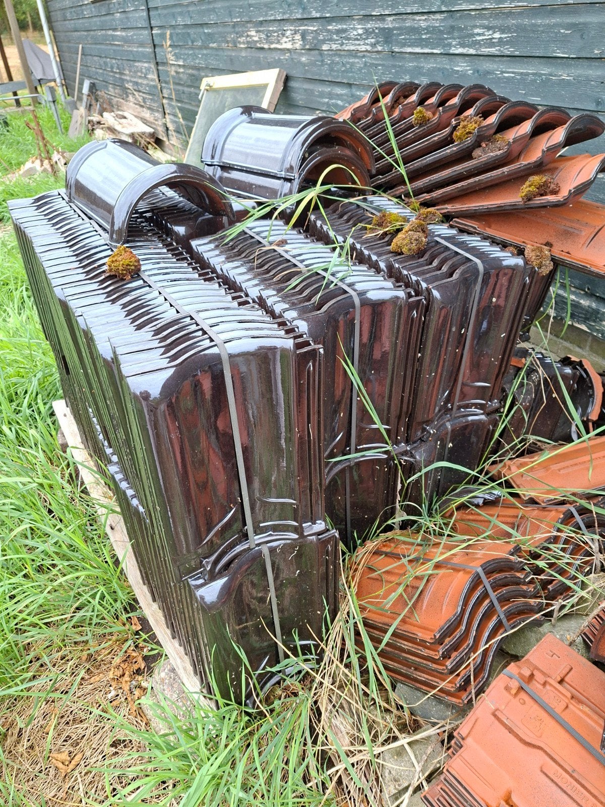 Monier dakpannen, zwart glanzend geglazuurd, Ophalen, 10 tot 15 m², Steen of Klei, Zwart