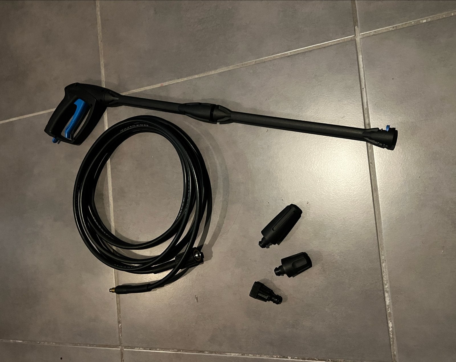 Hogedrukreiniger Nilfisk accessoires - slang, pistool etc, Tuin en Terras, Ophalen, Zo goed als nieuw