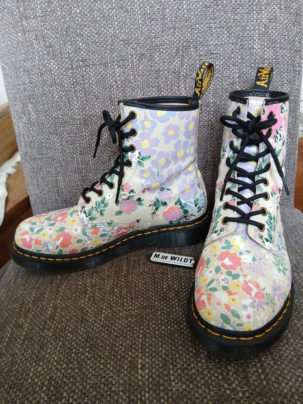 Dr. Martens 40 floral mash up 1460 - leer bloemen beige, Kleding | Dames, Schoenen, Zo goed als nieuw, Lage of Enkellaarzen, Beige