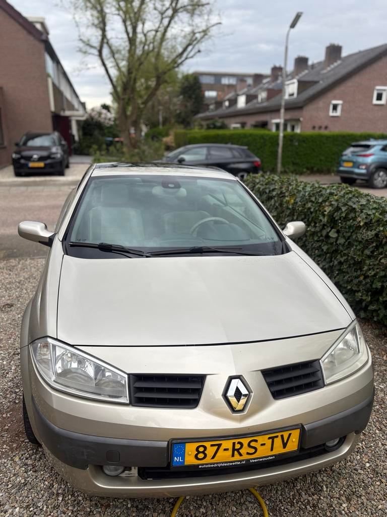 Renault Mégane 2.0 16V Cabrio - APK tm Maart-2027, Voorwielaandrijving, 1998 cc, 4 cilinders, Cabriolet