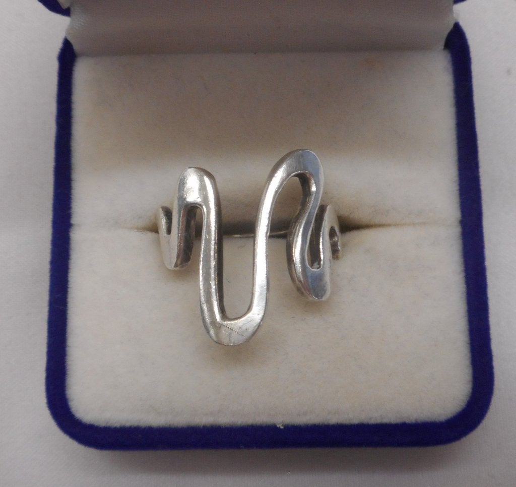 Zilveren modernist ring maat 17.25 nr.995, Verzenden, Zo goed als nieuw, 17 tot 18, Dame
