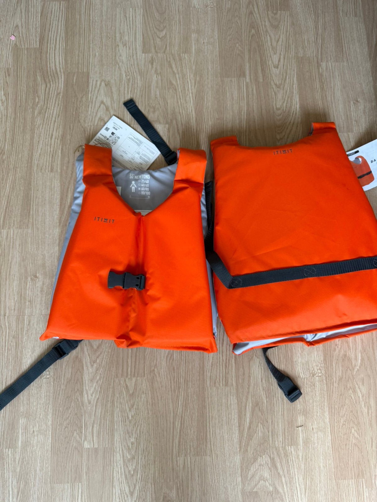 Reddings vesten NIEUW, Ophalen of Verzenden, Zo goed als nieuw, Dame of Heer, Reddingsvest of Zwemvest