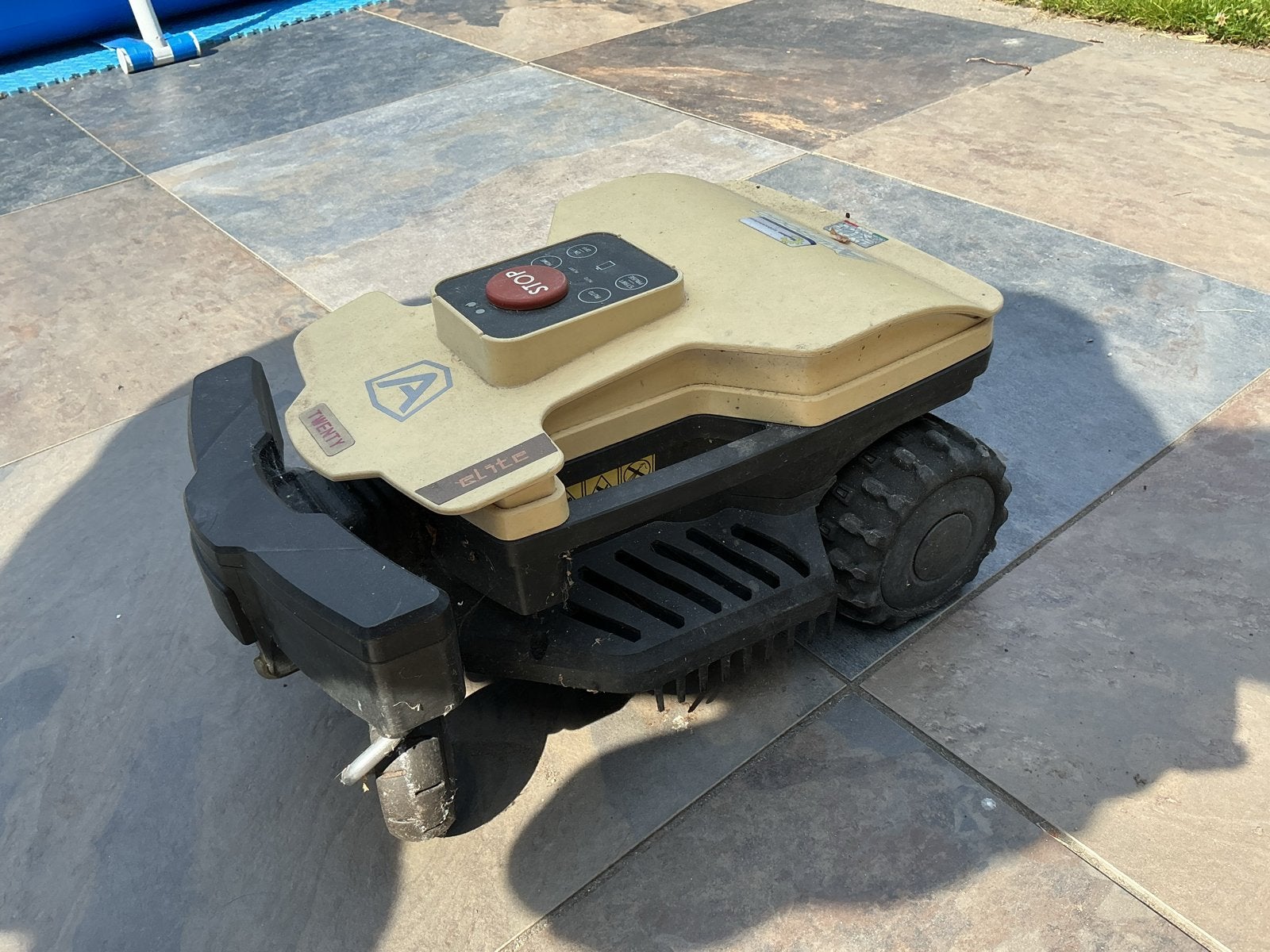 Ambrogio Twenty Elite Robotmaaier, Ophalen, Cirkelmaaier, Gebruikt, Minder dan 30 cm
