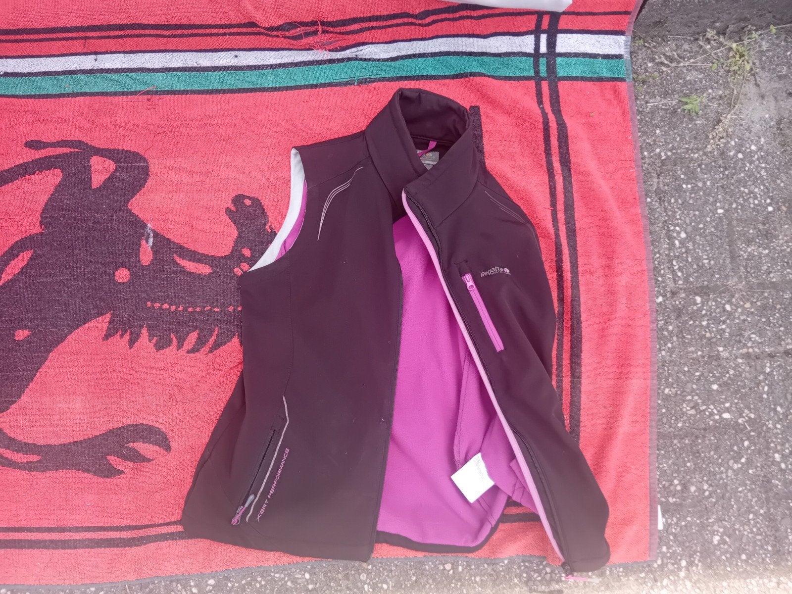 Bodywarmers en softshell jas, Dieren en Toebehoren, Paarden en Pony's | Overige Paardenspullen, Ophalen of Verzenden, Gebruikt